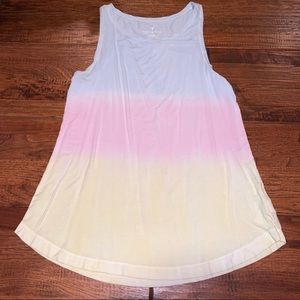 AEO Rainbow tank